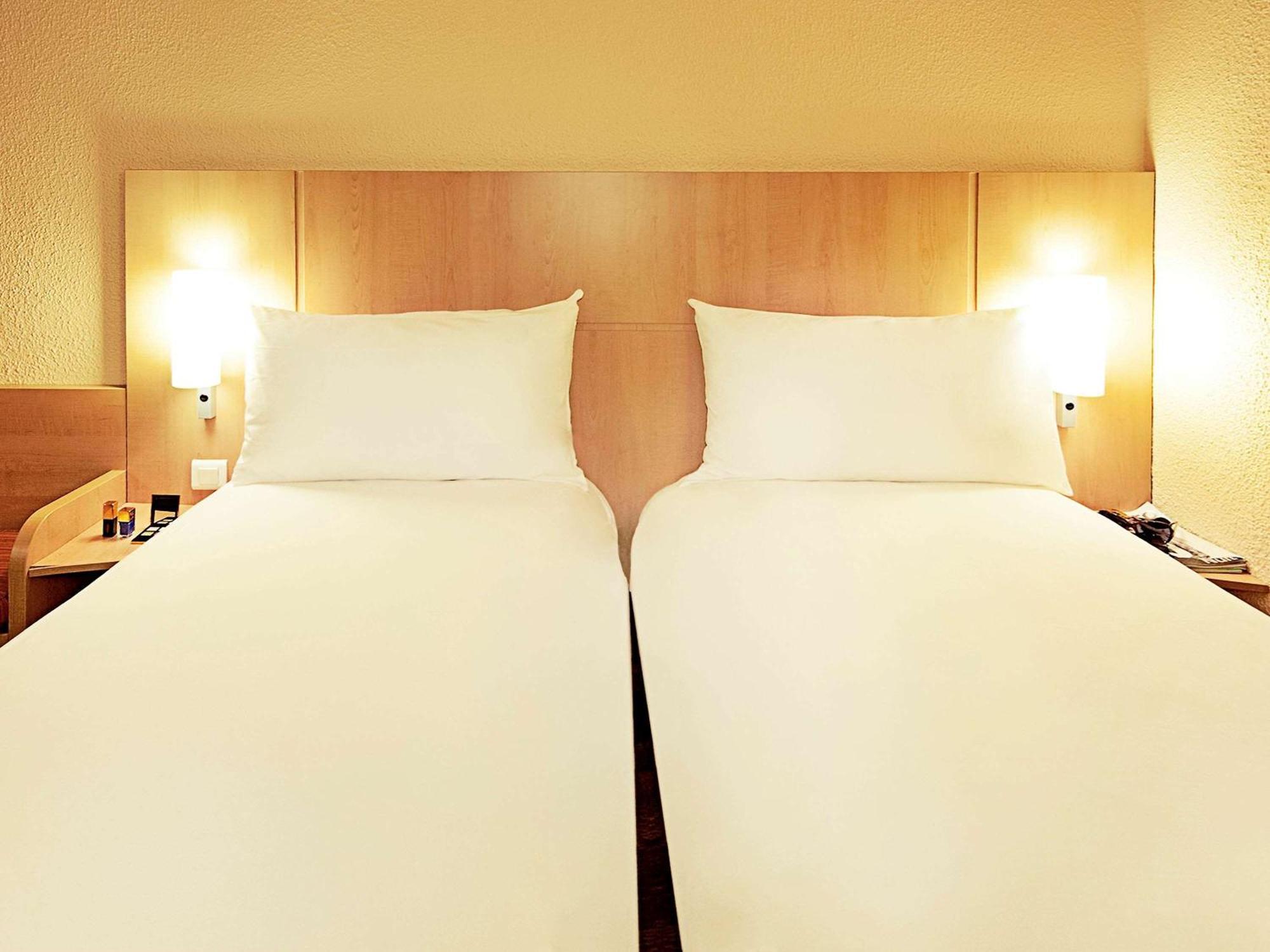 Standard Room 2 Zip-Beds