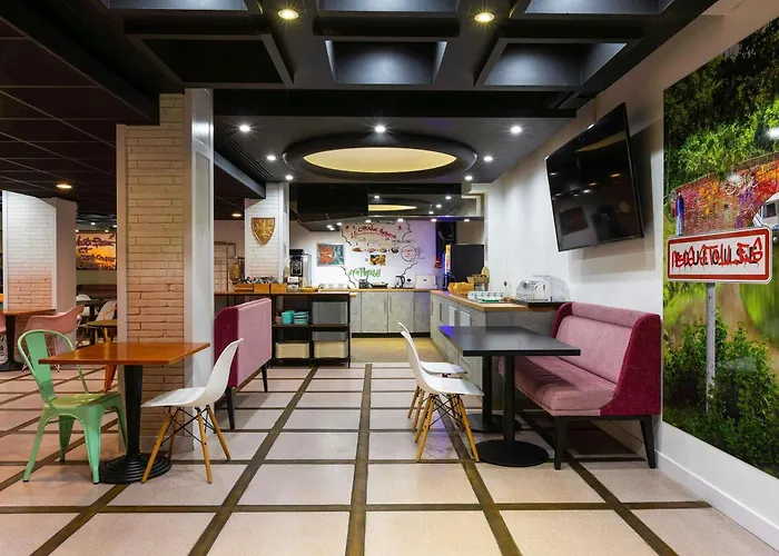  Ibis Styles Toulouse Centre Canal Du Midi